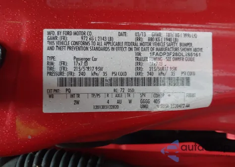 2013 Ford Focus Se z USA, uszkodzony, nr VIN 1FADP3F28DL285161